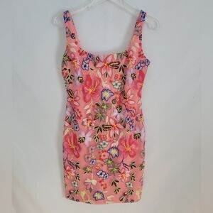Nicole Miller Size 4 Emroidered Flower Motifs BodyCon Style Dress 27 Inch Length